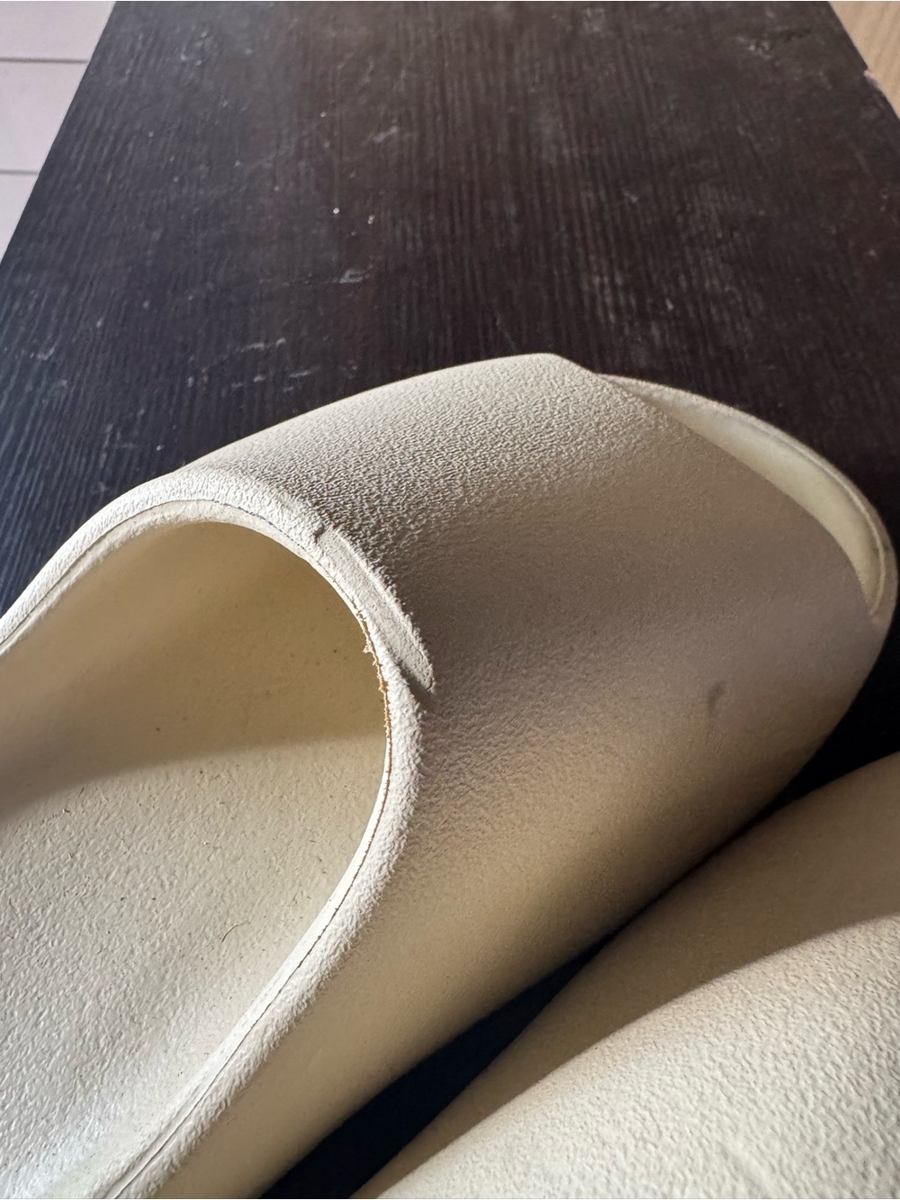 Adidas Yeezy Slides - New - Picture 4 of 6